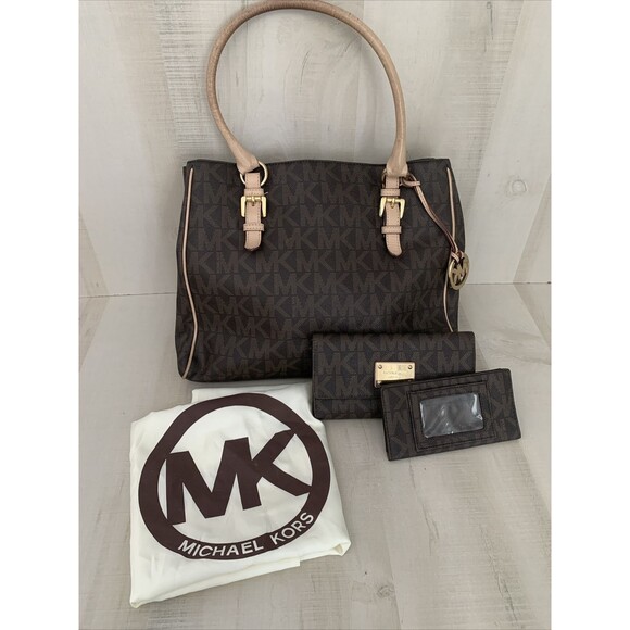 Michael Kors Jet Set Mediumbrown Beige Signature Work Tote Bag Great condition